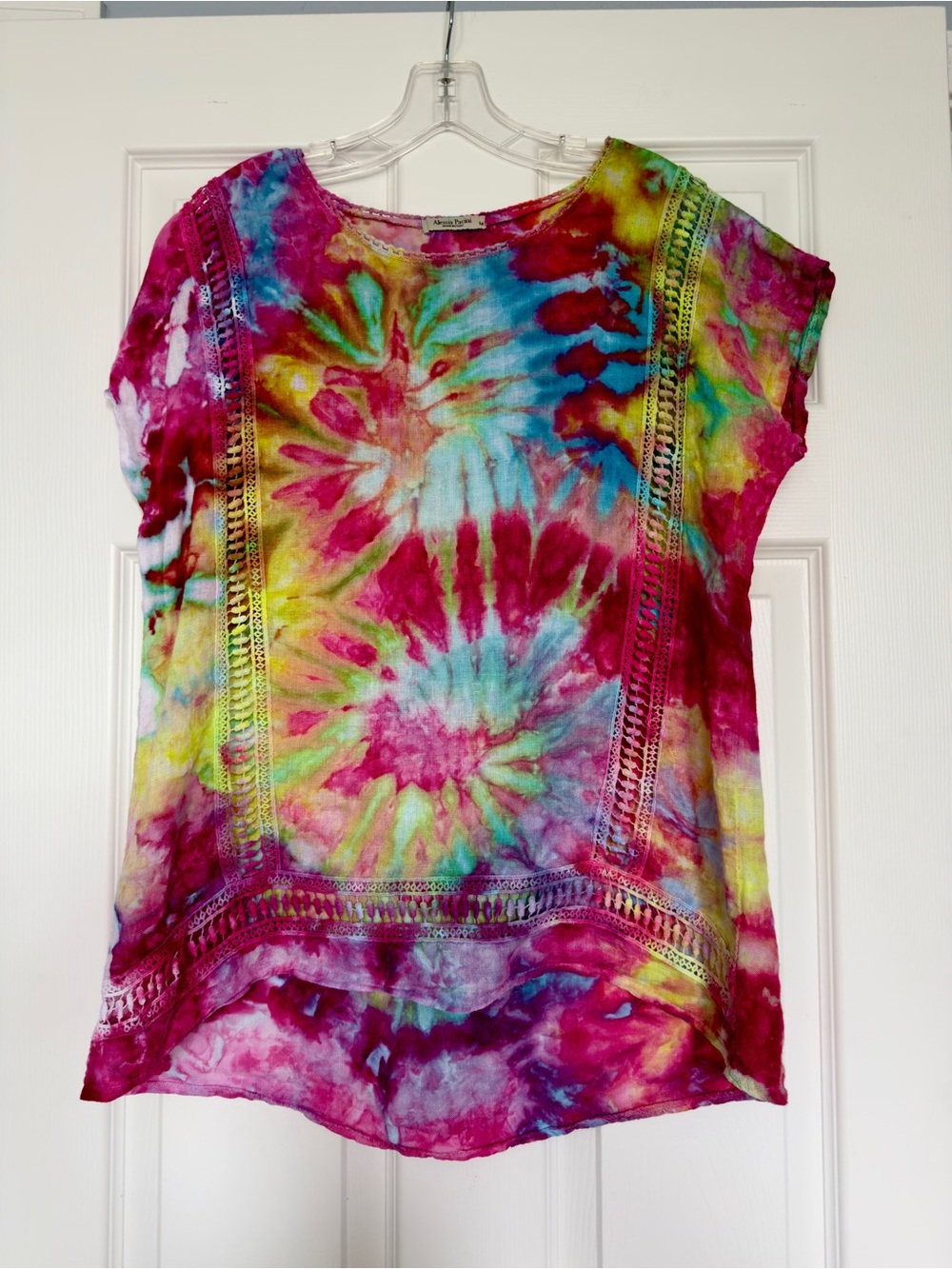 Women’s Artsy Multicolor Tie-Dye Crochet-Trim Blouse
